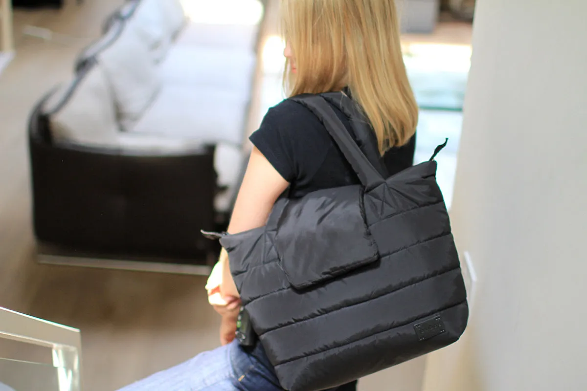 7 A.M. Voyage Capri Diaper Tote - Black