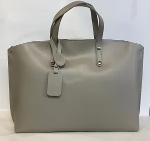 Alessia - Grey
