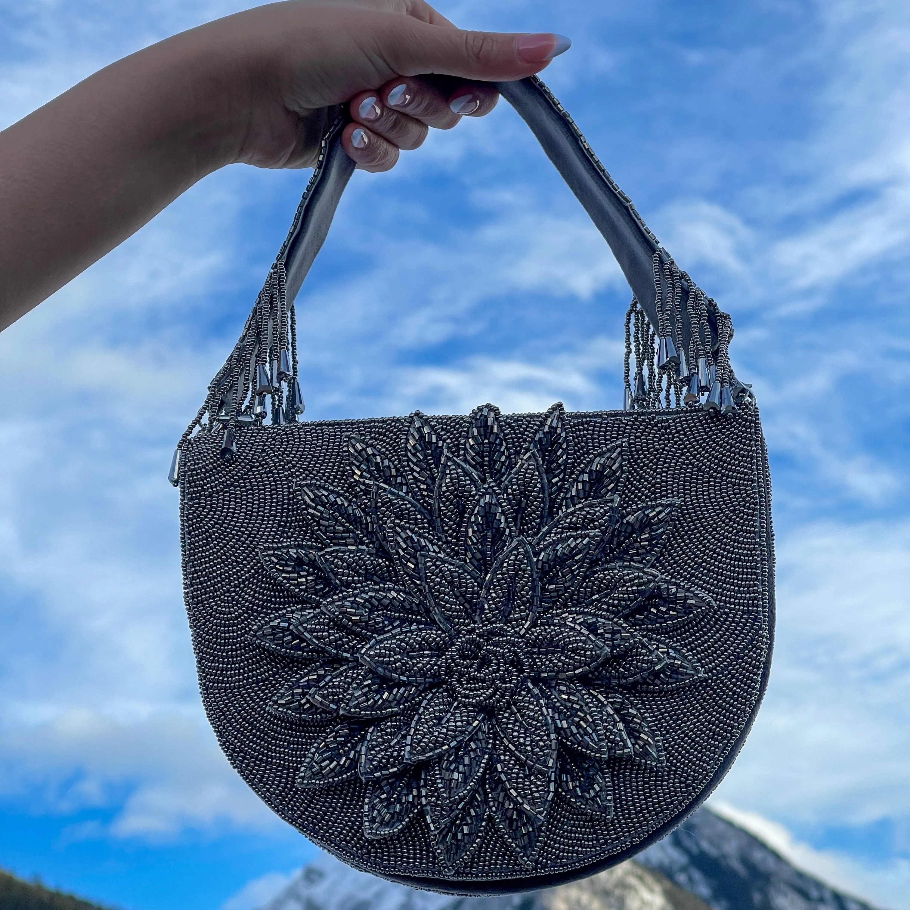 AMARA Beaded Bag (Dirty Silver)