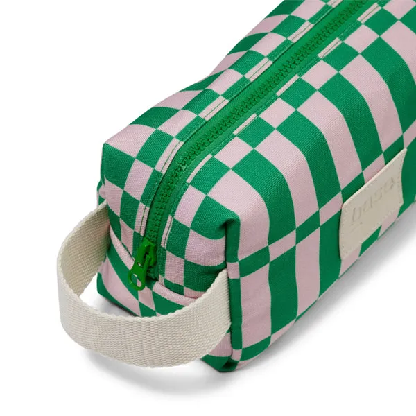 Ditty Coast Toiletry Bag - Apple/Soft Pink Check
