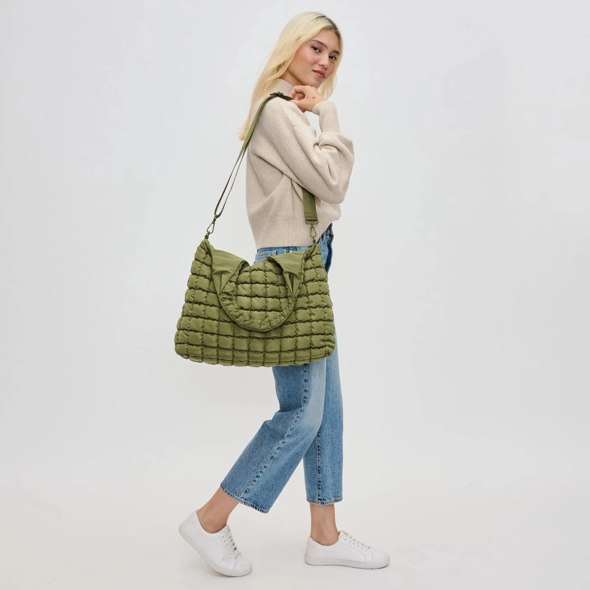 Elevate Puffer Bag Olive