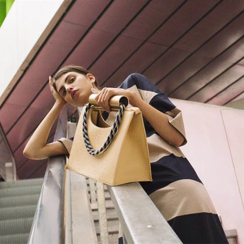 Fashion Metal Bracelet Shoulder Bag