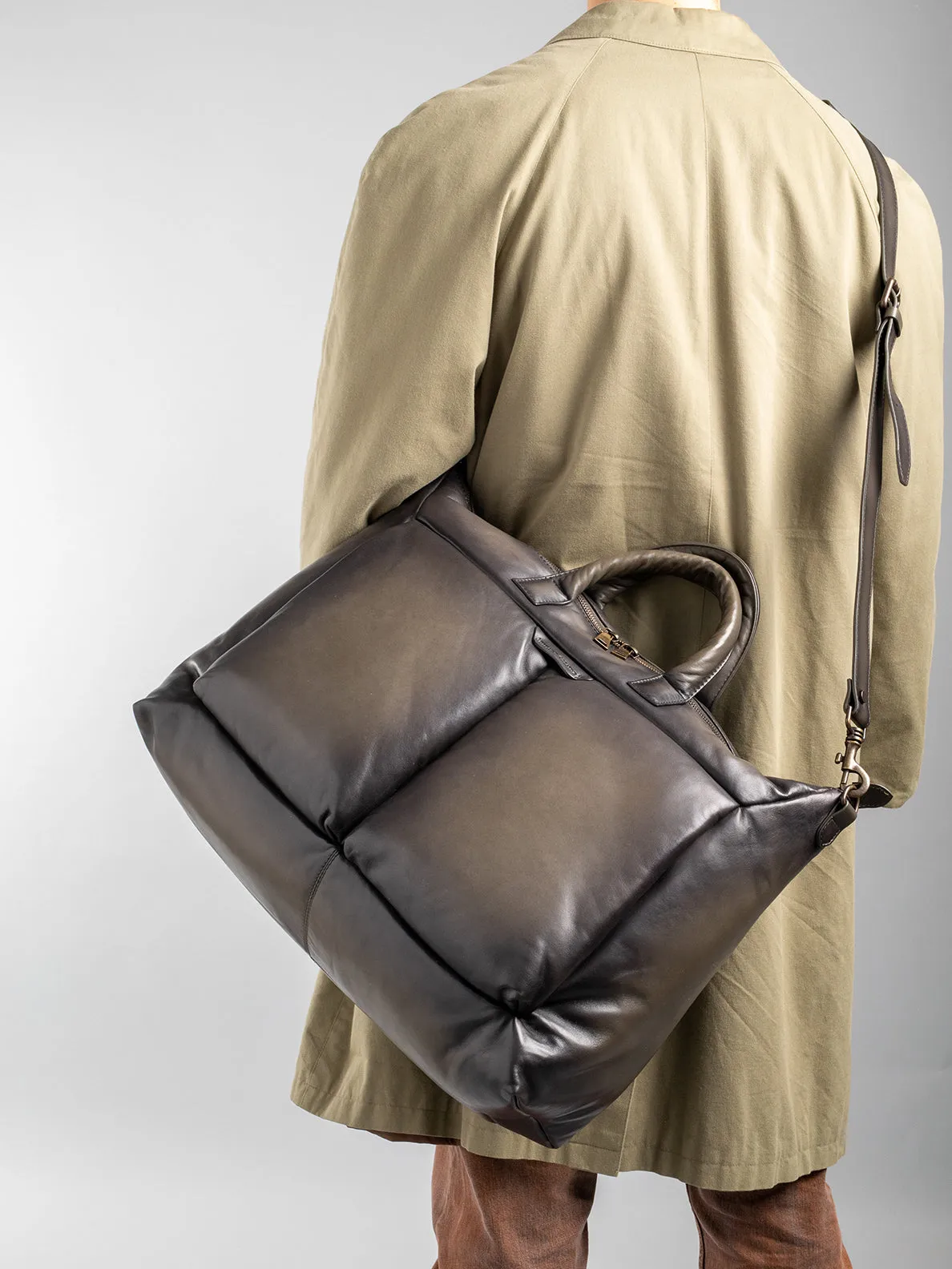 HELMET 31 - Black Leather Weekender