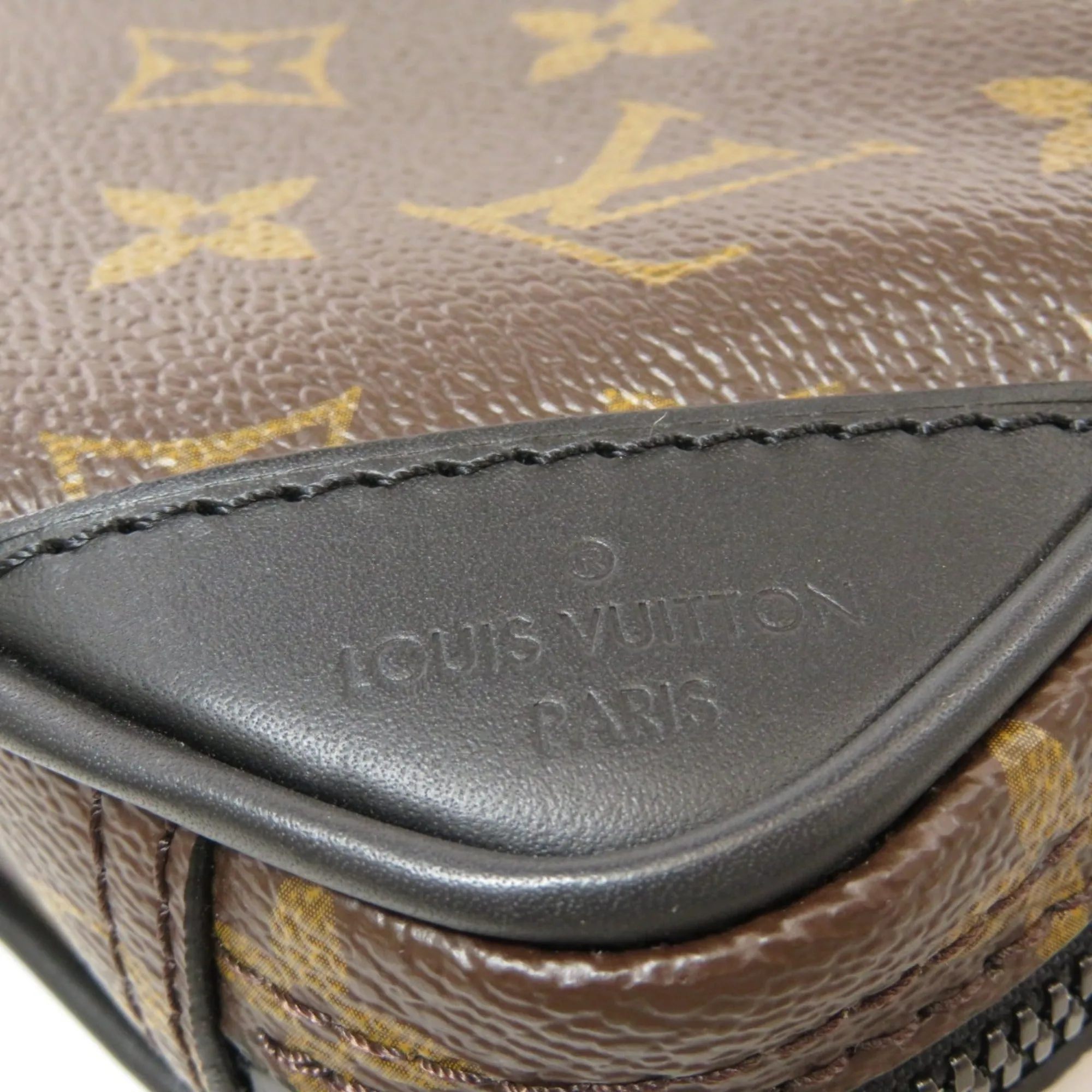 Louis Vuitton M44477 Utility Side Bag Solar Ray Body Monogram Men's LOUIS VUITTON