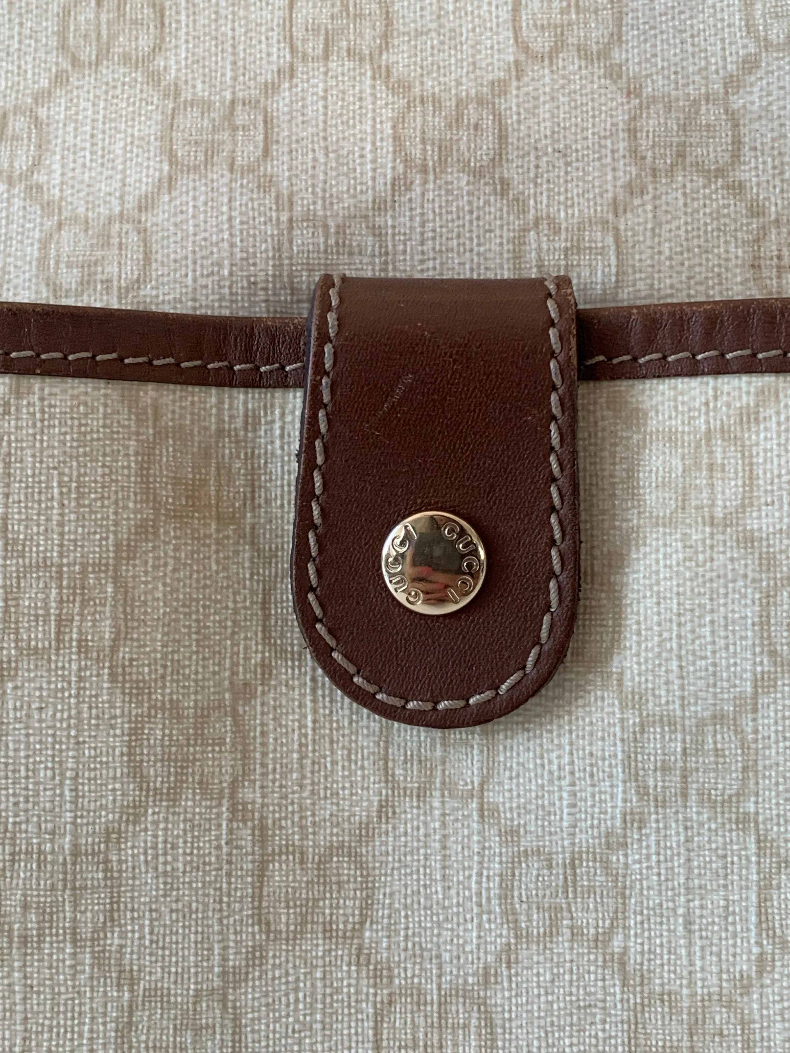 <b>GUCCI </b> <br>GG Plus Joy Hobo