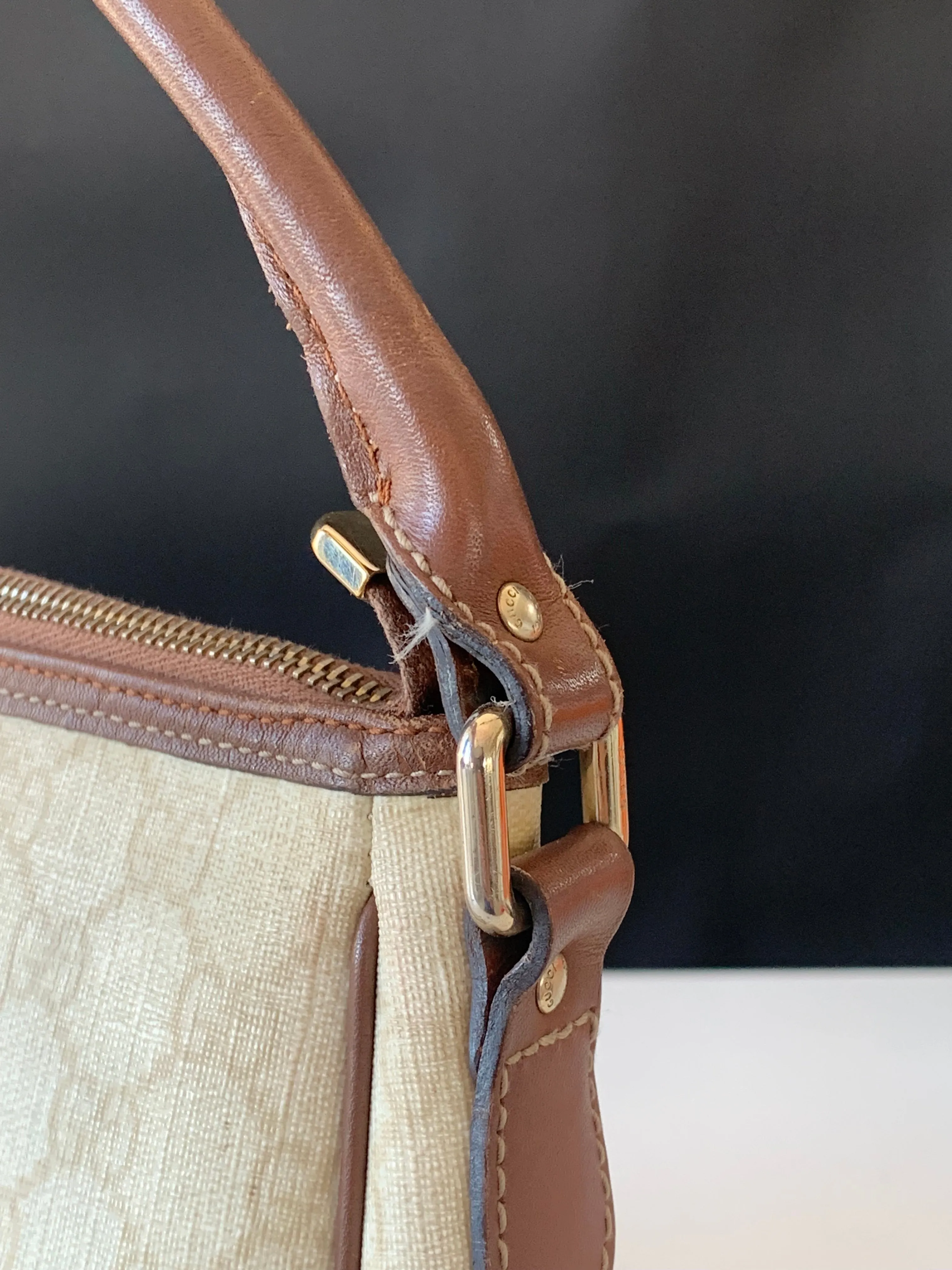 <b>GUCCI </b> <br>GG Plus Joy Hobo