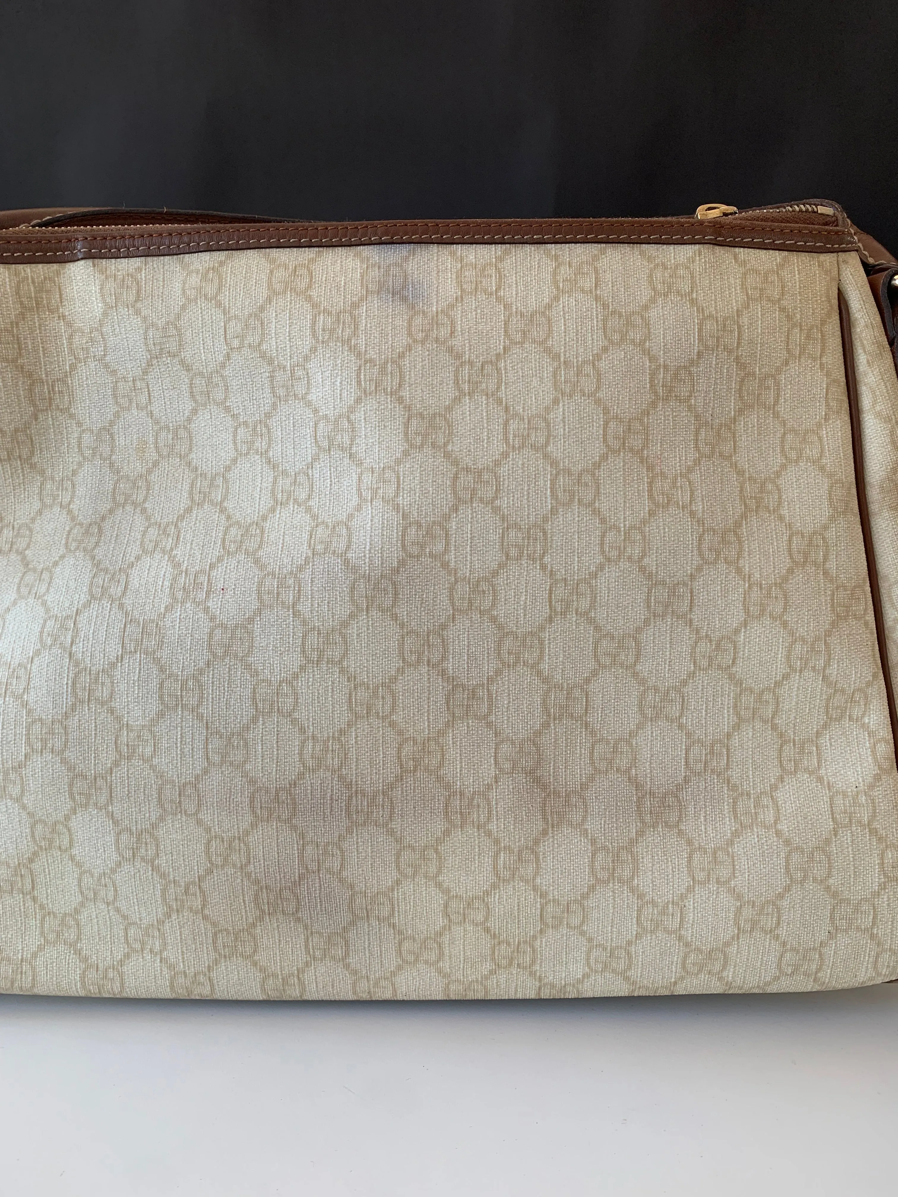 <b>GUCCI </b> <br>GG Plus Joy Hobo