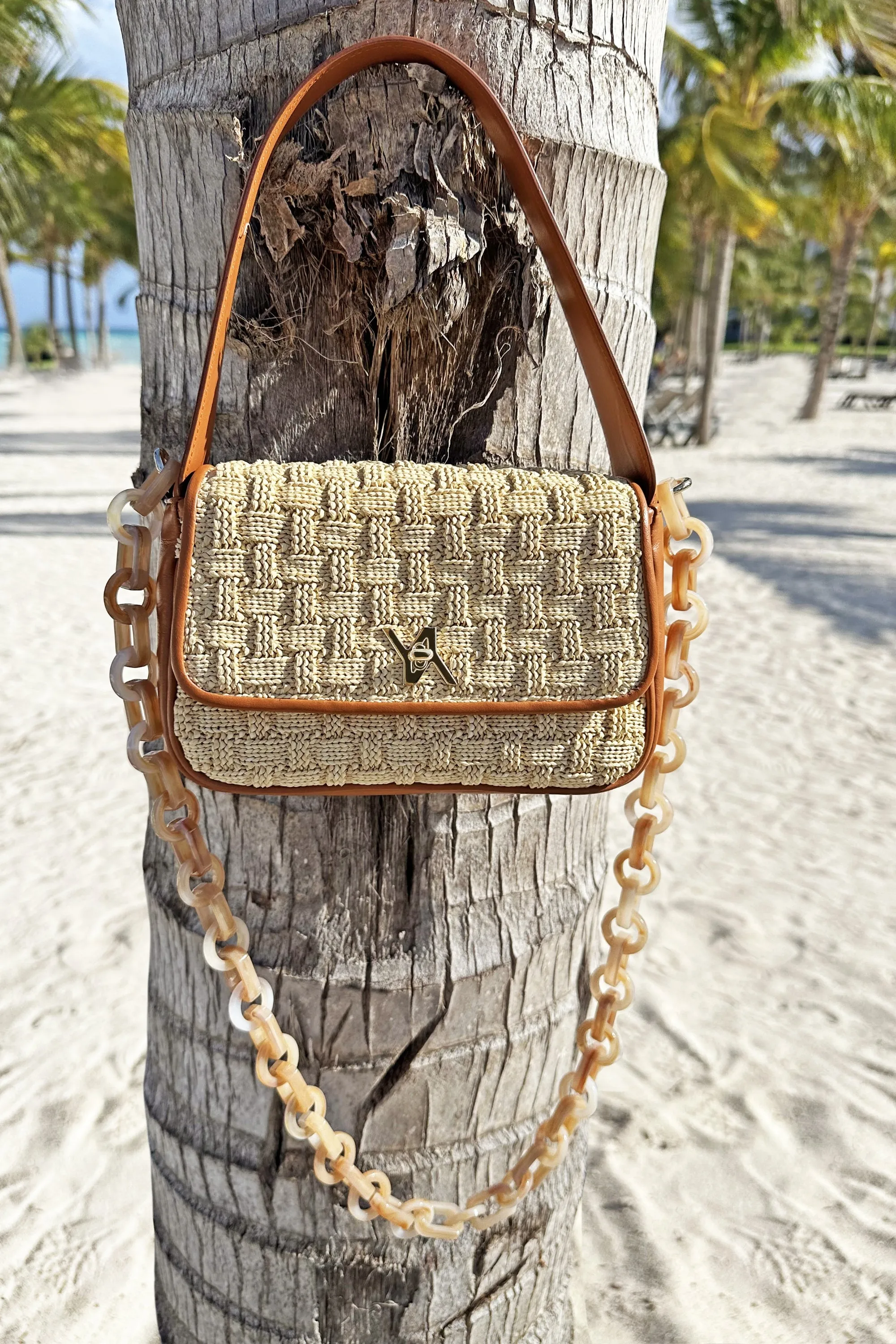 LuLu Hobo - Raffia