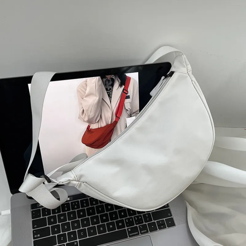 Simple and Versatile U-Shape Crossbody Bags