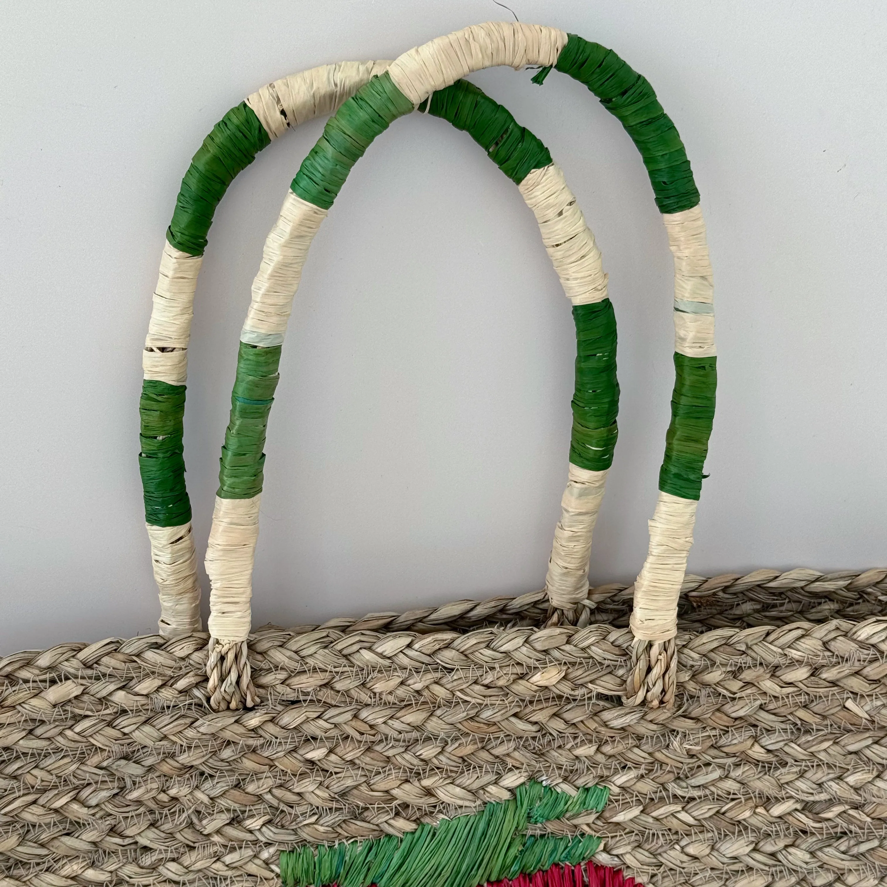 STRAWBERRY SEAGRASS TOTE BAG