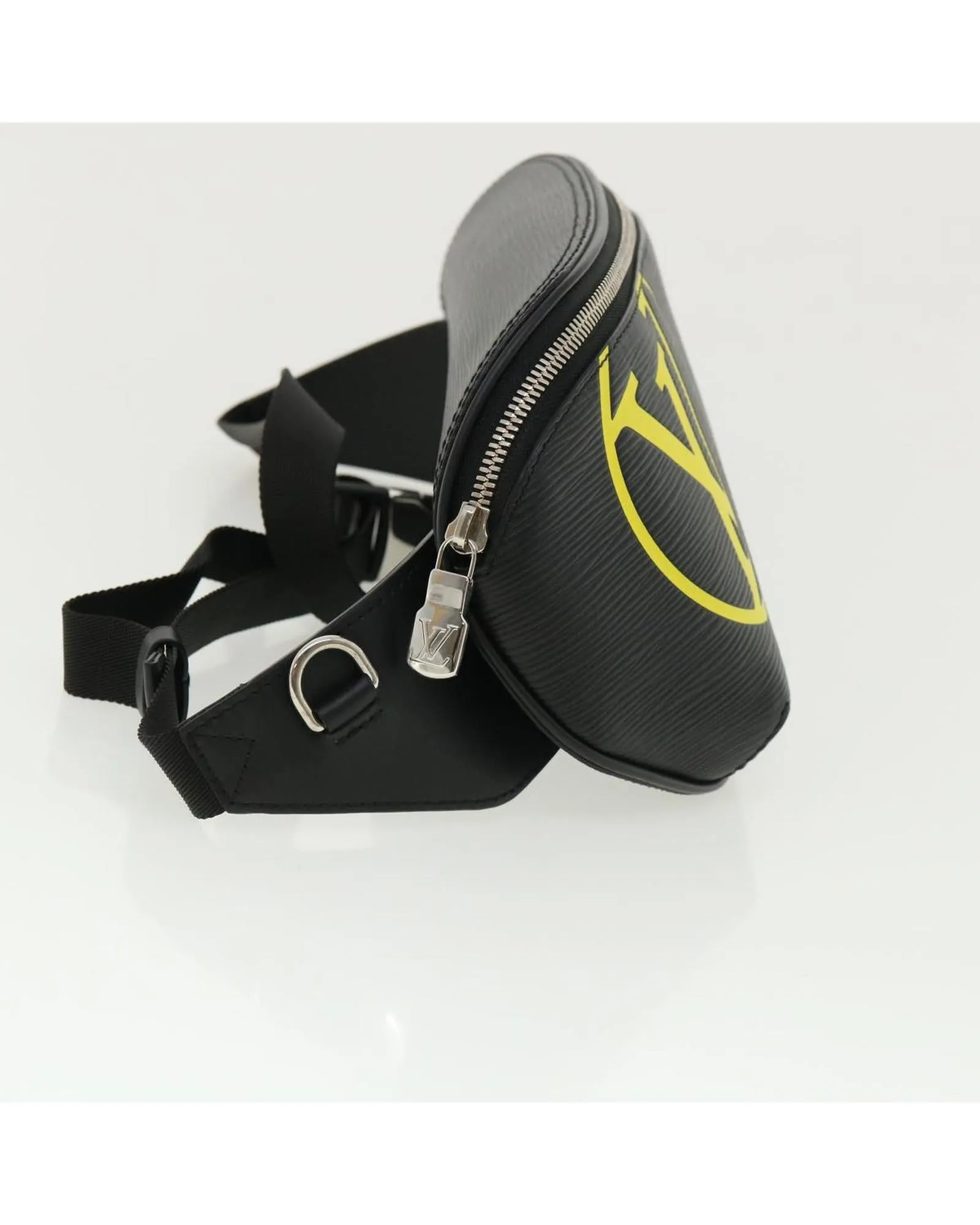 Stylish Epi Leather Circle Bum Bag for Fashionable Convenience